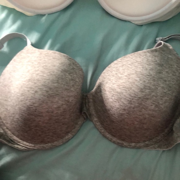 Uplift Semi Victoria Secret Bra DD - Picture 3 of 3